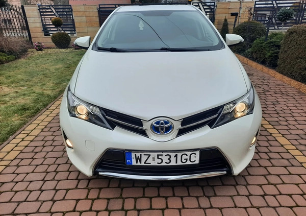 Toyota Auris cena 46000 przebieg: 104000, rok produkcji 2013 z Leszno małe 191